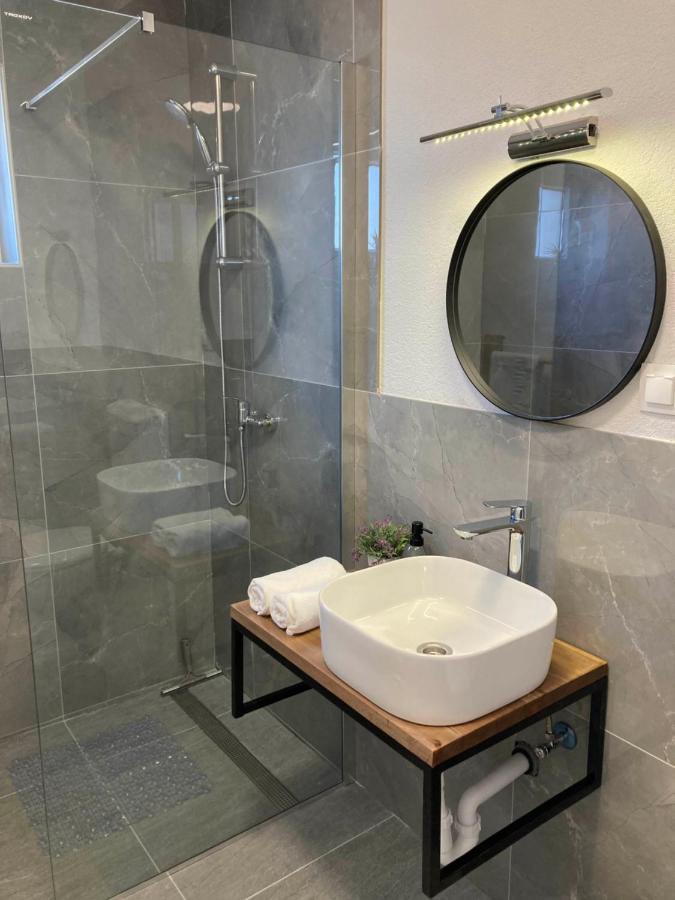 Apartmani Dorijan Врси Екстер'єр фото